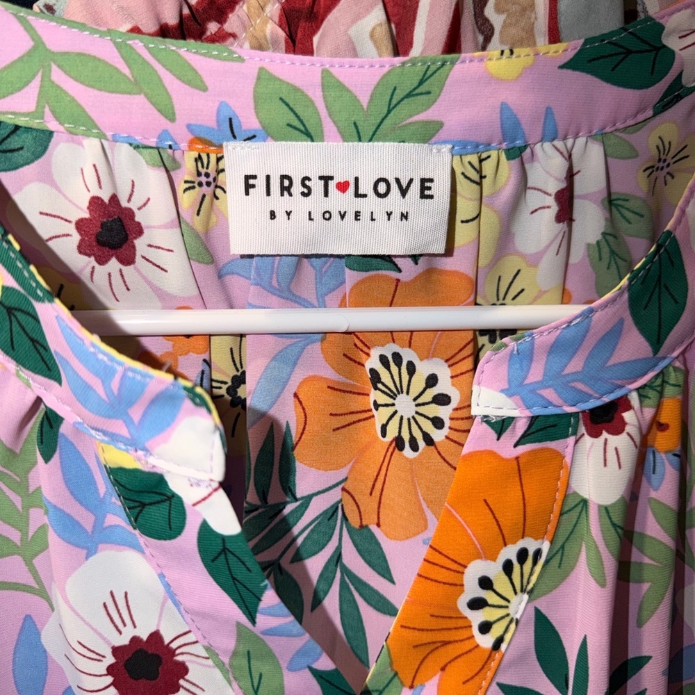 First Love Pink Floral Blouse - Picture 2 of 2